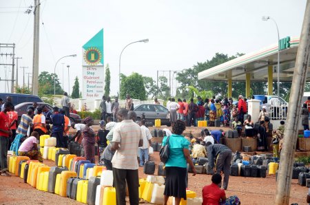 Fuel-scarcity-hits-Owerri.jpg Fuel-scarcity-hits-Owerri.jpg