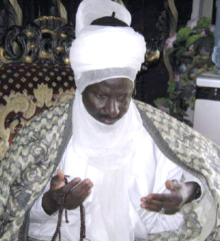 alhaji-haliru-dantoro-kitoro-is-the-mai-emir-of-borgu-in-niger-state1.gif