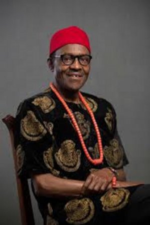 Buhari In Igbo cloth.jpg