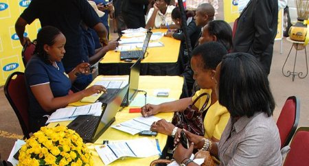 MTN-Customers-register-their-SIM-cards-during-the-ongoing-at-Lugogo-Shoprite.jpg
