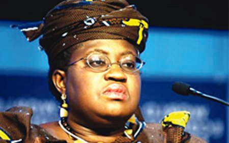 okonjo mama and gele.jpg okonjo mama and gele.jpg