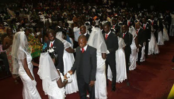 mass-wedding3.jpg