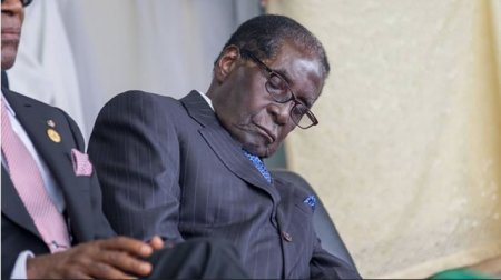 Robert-Mugabe-sleeping-in-Nigeria.jpg
