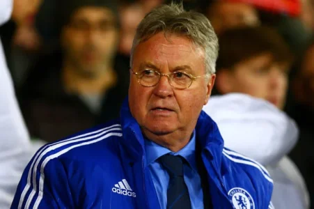 tomiwababalola.com-Guus-Hiddink.webp