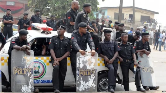 policelagos.jpg