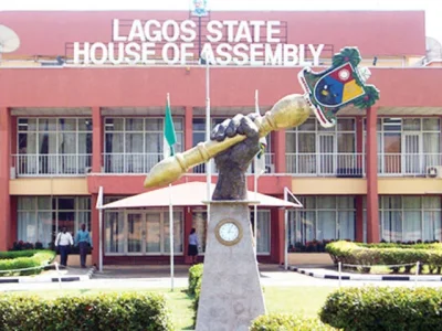 lagosHOUSE.jpg