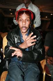 majek fashek.jpg