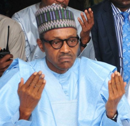 buhari praying.jpg