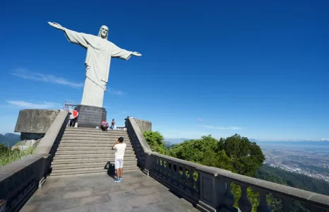 rio statue.webp