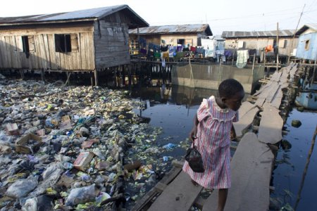 lagos slum.jpg