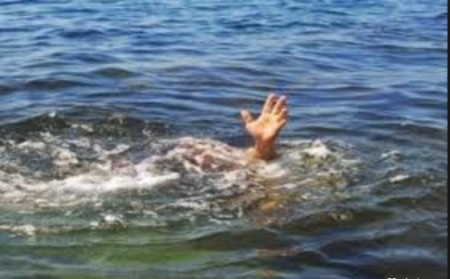 man drowns 2.PNG