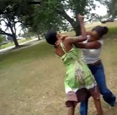 two women fighting 2.PNG