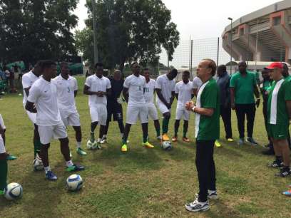 rohr and players.jpg