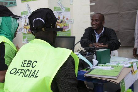 kenya voters registration.jpg