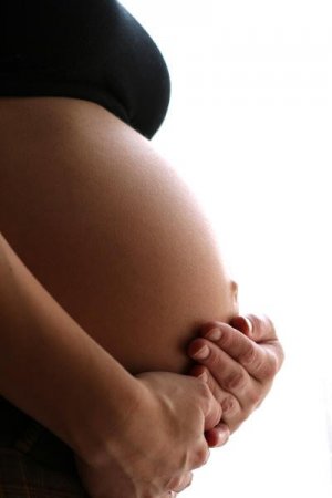 pregnant woman 2.jpg