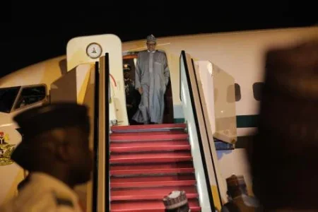 buhari returns 2.jpg