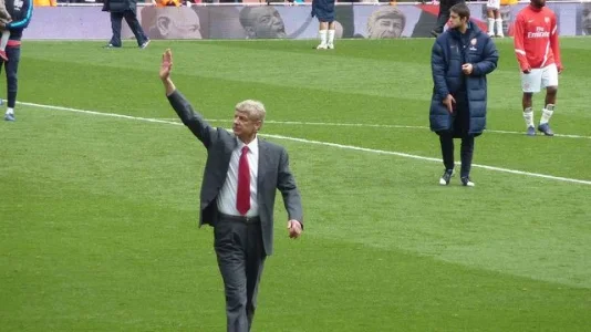 WENGER WAVES.jpg