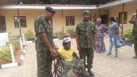 Nigerian Army Meets Disabled Man Molested by Soldiers in Onitsha [PHOTOS].jpg