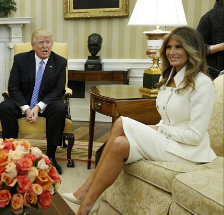 melania trump at wh 5.PNG