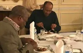 buhari eating.jpg