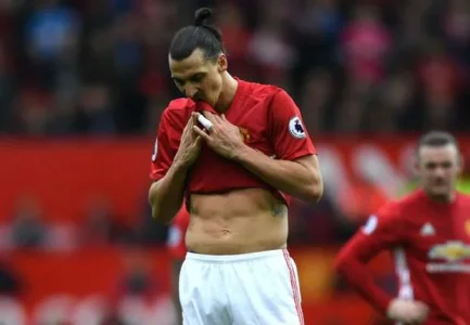 ibrahimovic down.webp ibrahimovic down.webp