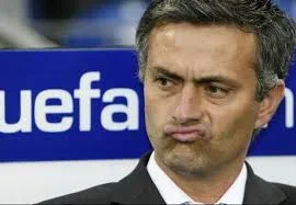jose mourinho squeeze mouht.webp