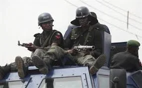 policemen3.webp