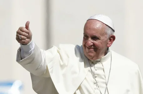 pope francis2.webp