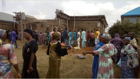 Drama As Pastor Oyedepo Blocks Wife’s Burial With Bouncers [PHOTO]