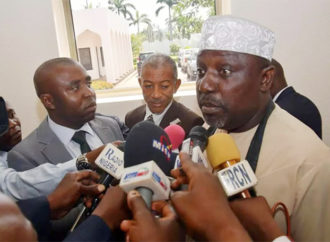 rochas-okorocha-330x242.jpg